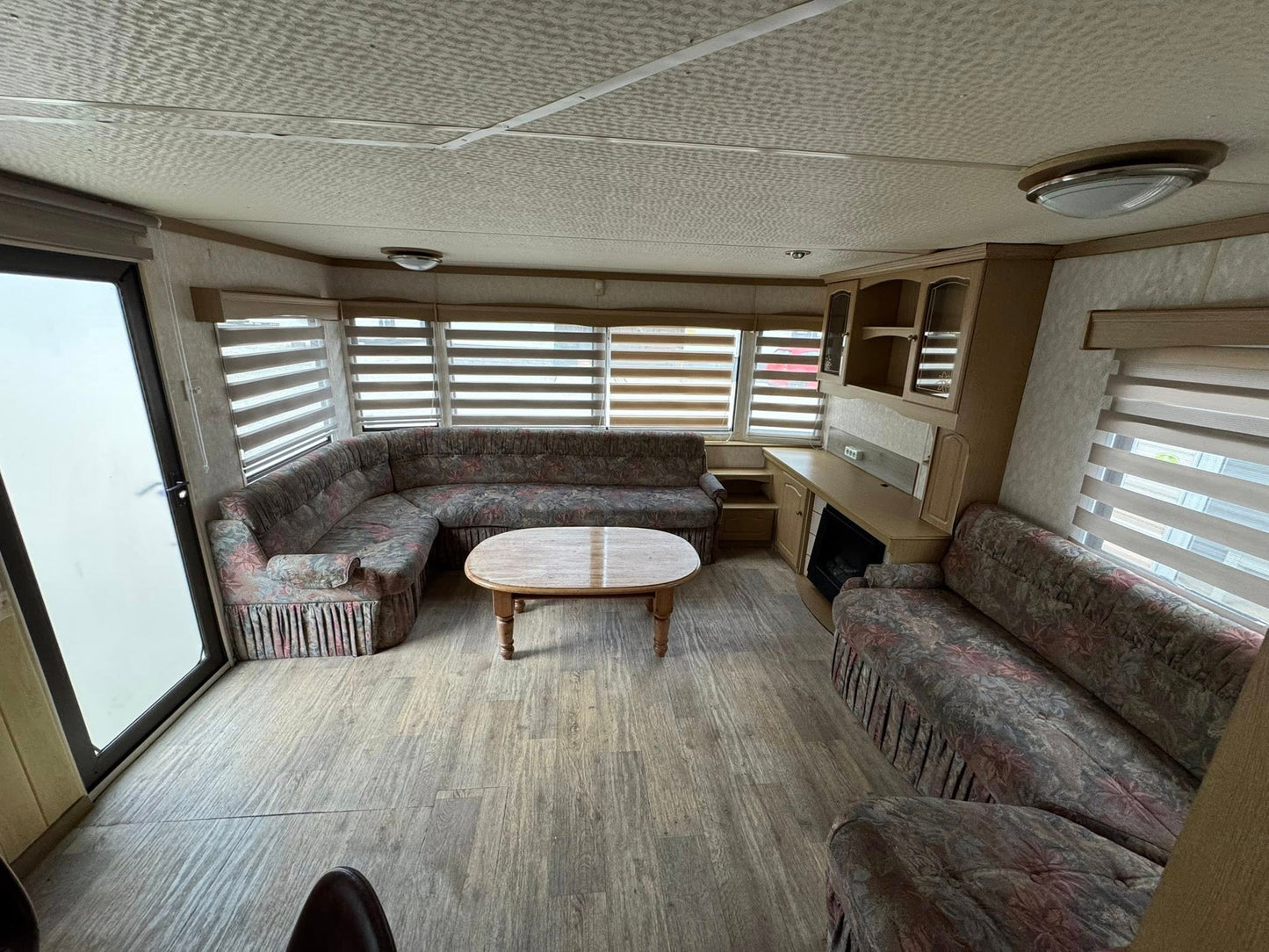 Atlas 9.60 x 3.70 2 slaapkamers douche/wc VERKOCHT!