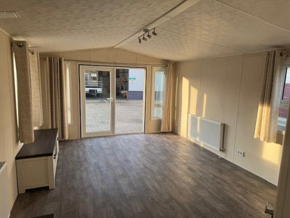 Kunststof stacaravan winterhard cv 2 slaapkamers 11.20 x 3.85 25.950,-