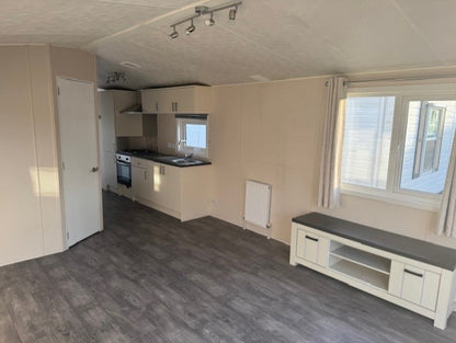 Kunststof stacaravan winterhard cv 2 slaapkamers 11.20 x 3.85 25.950,-