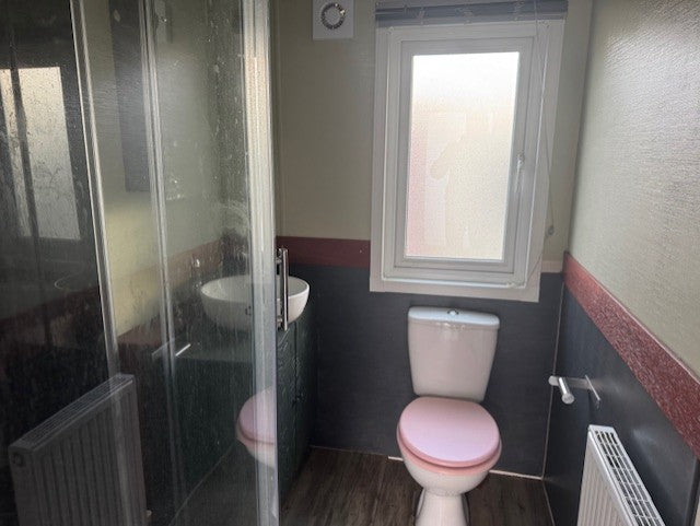 Kunststof stacaravan winterhard cv 2 slaapkamers 11.20 x 3.85 25.950,-