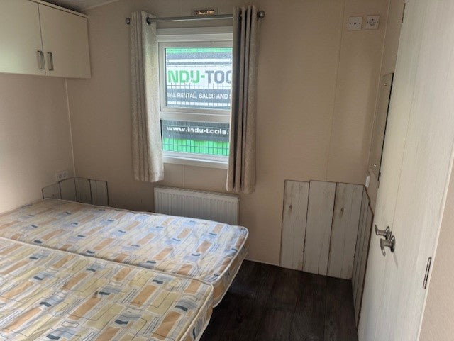 Kunststof stacaravan winterhard cv 2 slaapkamers 11.20 x 3.85 25.950,-