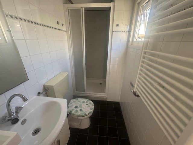 ** Kunststof chalet 12 x 385 3 slaapkamers 37.950,-**