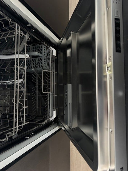 Onderhoudsvrij chalet/mantelzorgwoning 12.00 x 4.00 - 2 slaapkamers.79.950,-