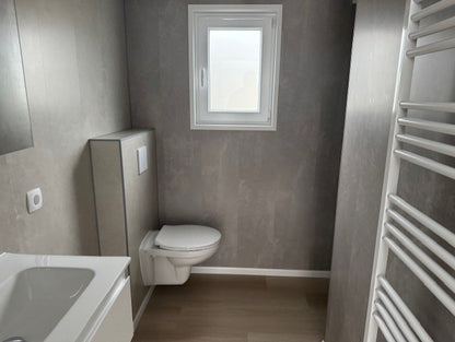 Onderhoudsvrij chalet/mantelzorgwoning 12.00 x 4.00 - 2 slaapkamers.79.950,-