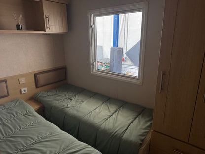 ** Abi ashcroft 1180 x 3.80 2 slaapkamers 28.950,-*