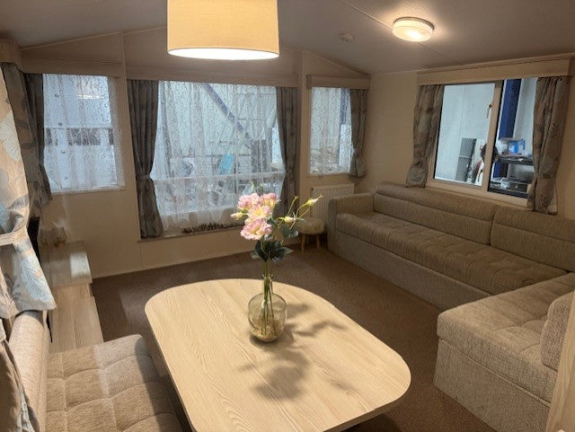 Atlas everglade 11 x 370 3 slaapkamers douche/2x toilet 25.950,- Als nieuw!!