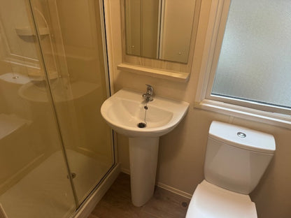 Atlas everglade 11 x 370 3 slaapkamers douche/2x toilet 25.950,- Als nieuw!!