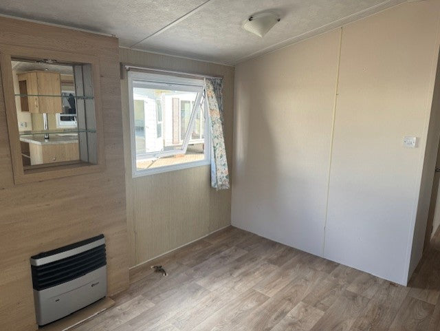 ** Kunststof stacaravan 9.00 x 3.70 2 slaapkamers 22.950,-**