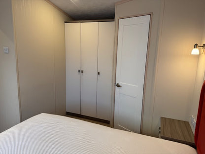 Kunststoff-Chalet 10,00 x 4,00 – 2 Schlafzimmer. VERKAUFT!