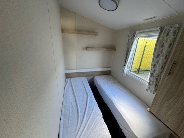 ** Willerby salsa 10.50 x 3.70 3 slaapkamers 24.750,-**